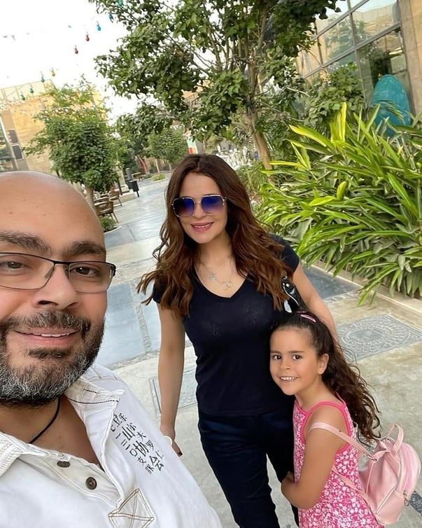 وفاة رجل الأعمال المصري وليد مصطفى زوج الفنانة كارول سماحة